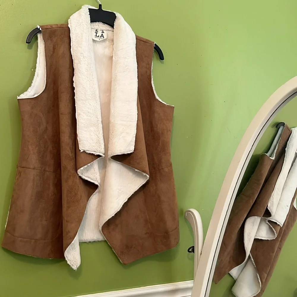 NWOT PPLA Faux Fur Vest